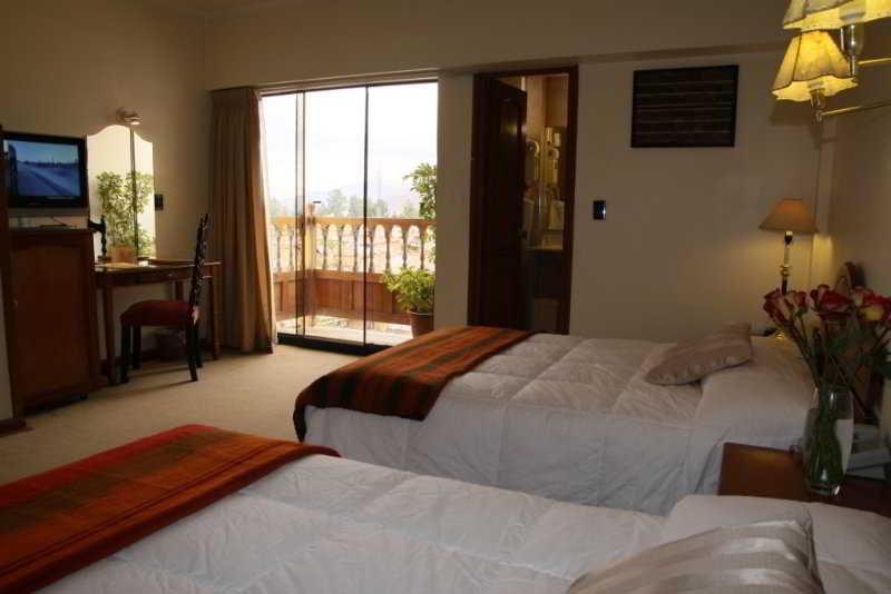 Hotel Ruinas 3*